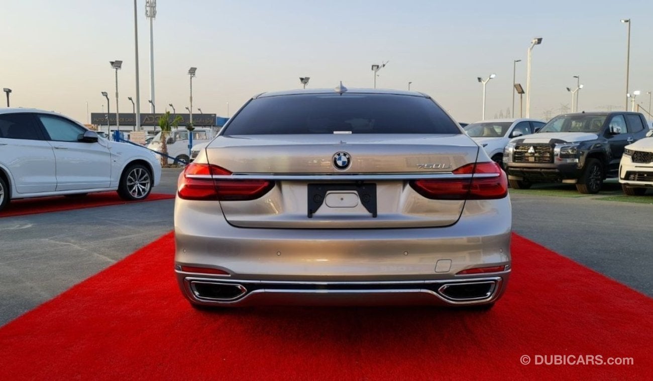 بي أم دبليو 750Li لاكجري