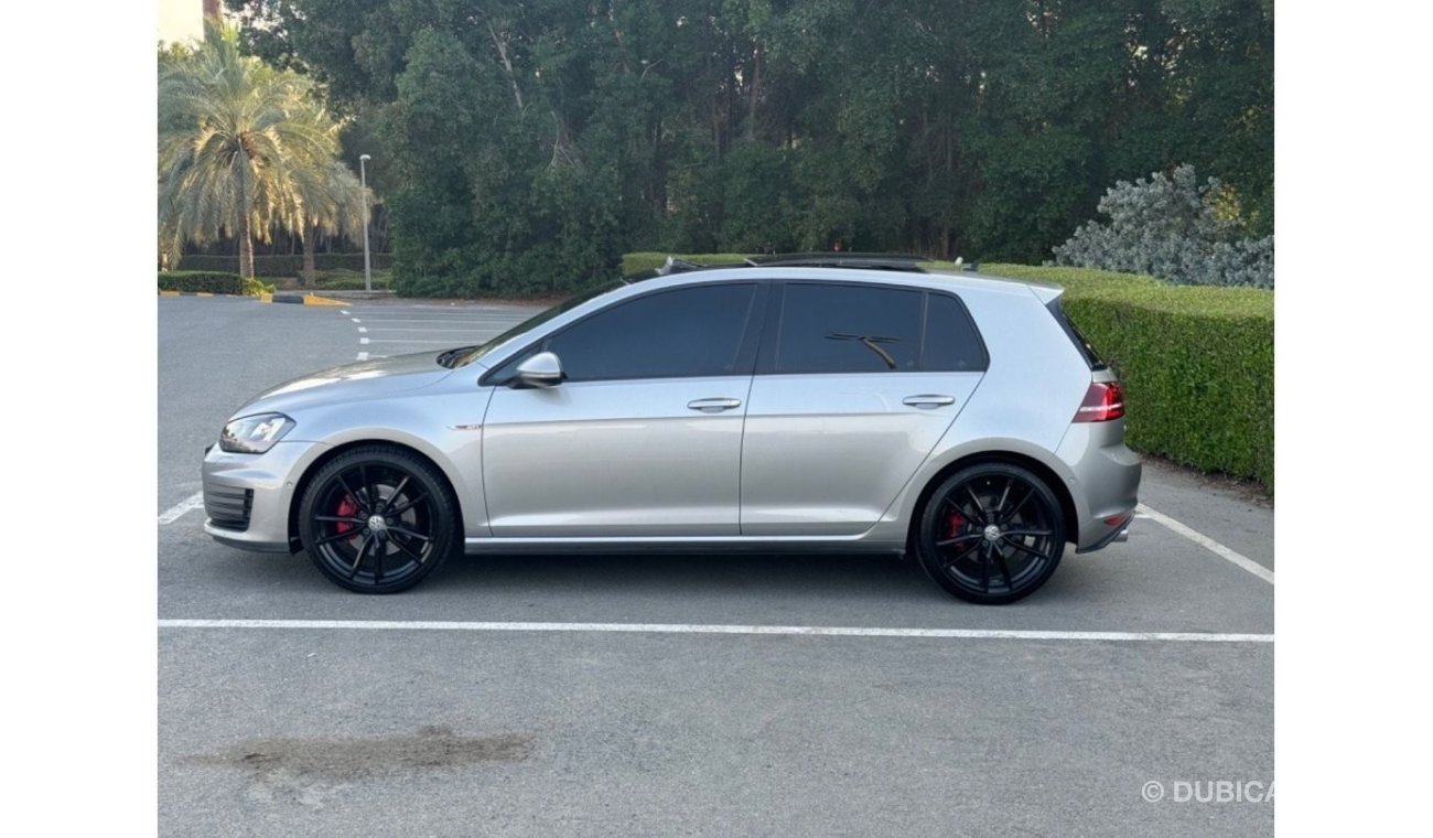 Volkswagen Golf GTI P2