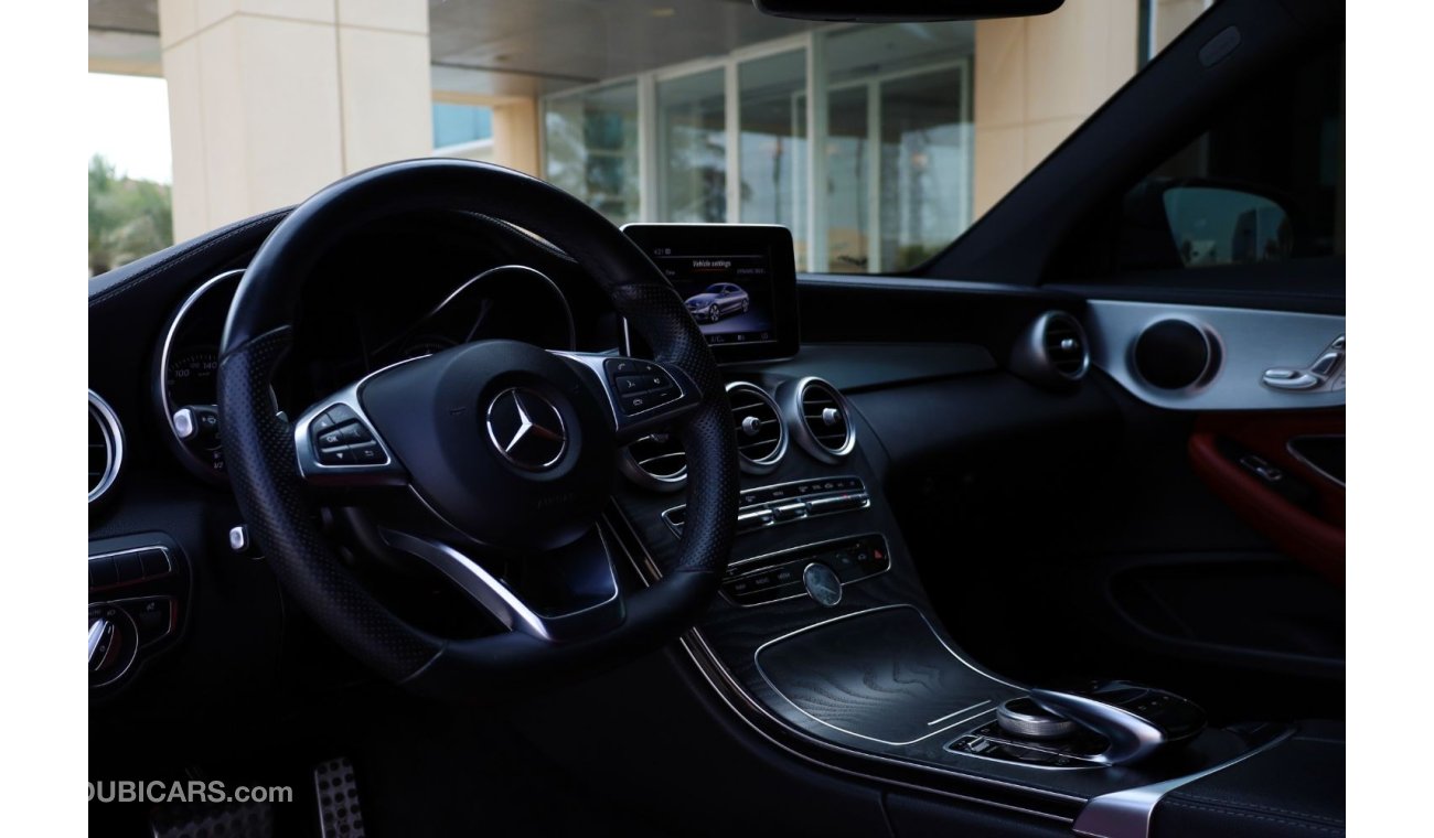 مرسيدس بنز C 200 كوبيه Mercedes-Benz C200 Coupe AMG Pack 2018 GCC under Warranty with Flexible Down-Payment.