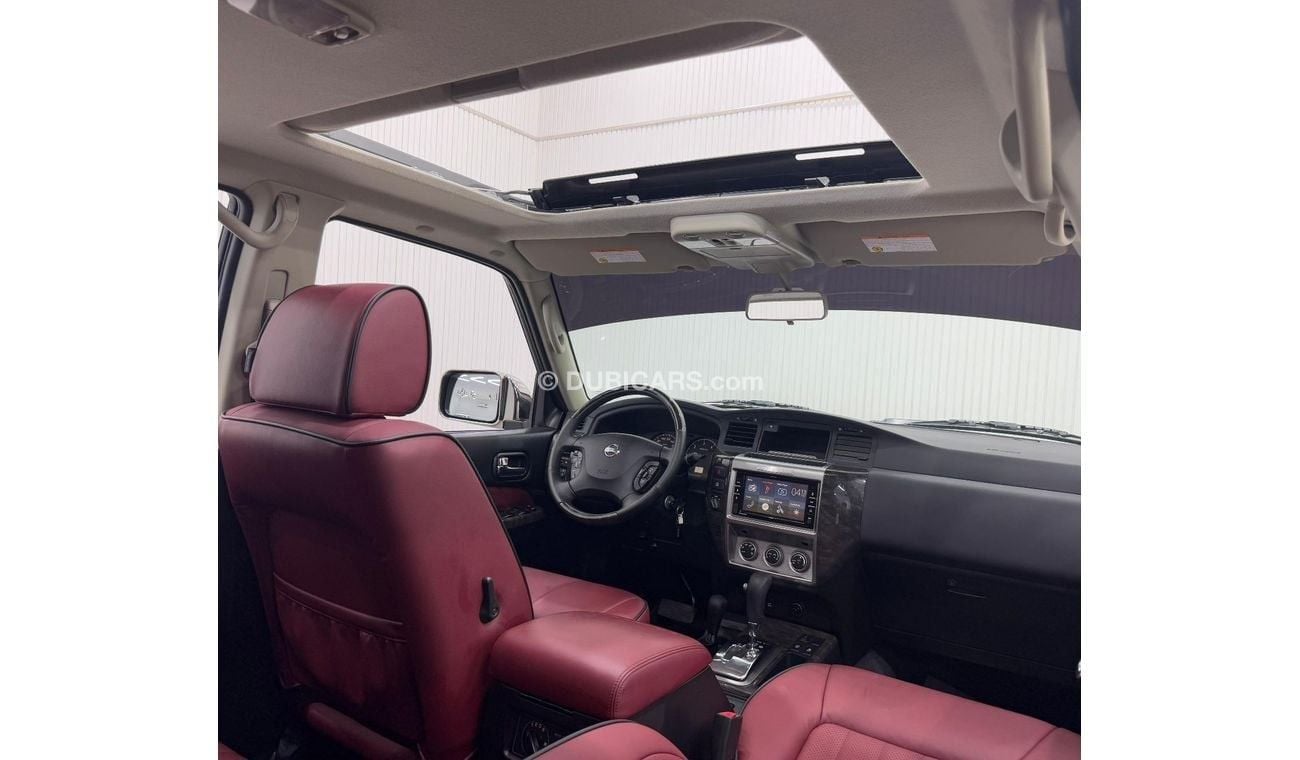 نيسان باترول سوبر سفاري 2023 Nissan Patrol Super Safari, May 2028 Nissan Warranty + Service Package. Low Kms, 7 Seater, GCC