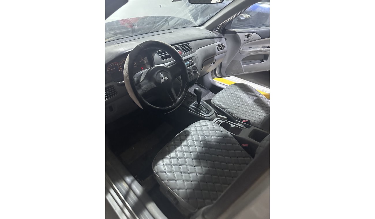 ميتسوبيشي لانسر Mitsubishi lancer good condition 2007