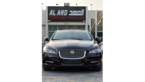 جاكوار XJ لاكجري