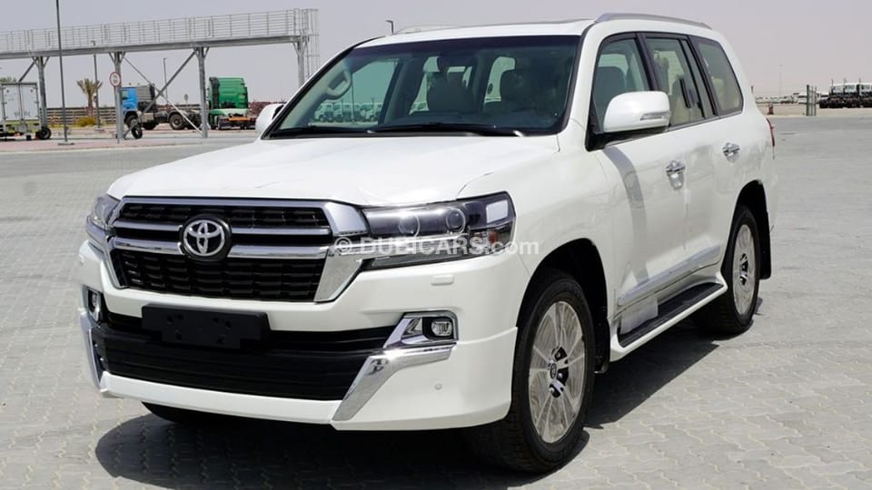 Toyota Land Cruiser V6 / 4.0 / Grand Touring for sale. White, 2021