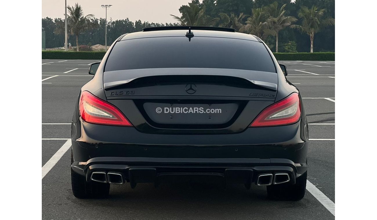 Mercedes-Benz CLS 63 AMG MERCEDES CLS 63 AMG GCC 2012 FULL CARBON FIBRE VERY GOOD CONDITION