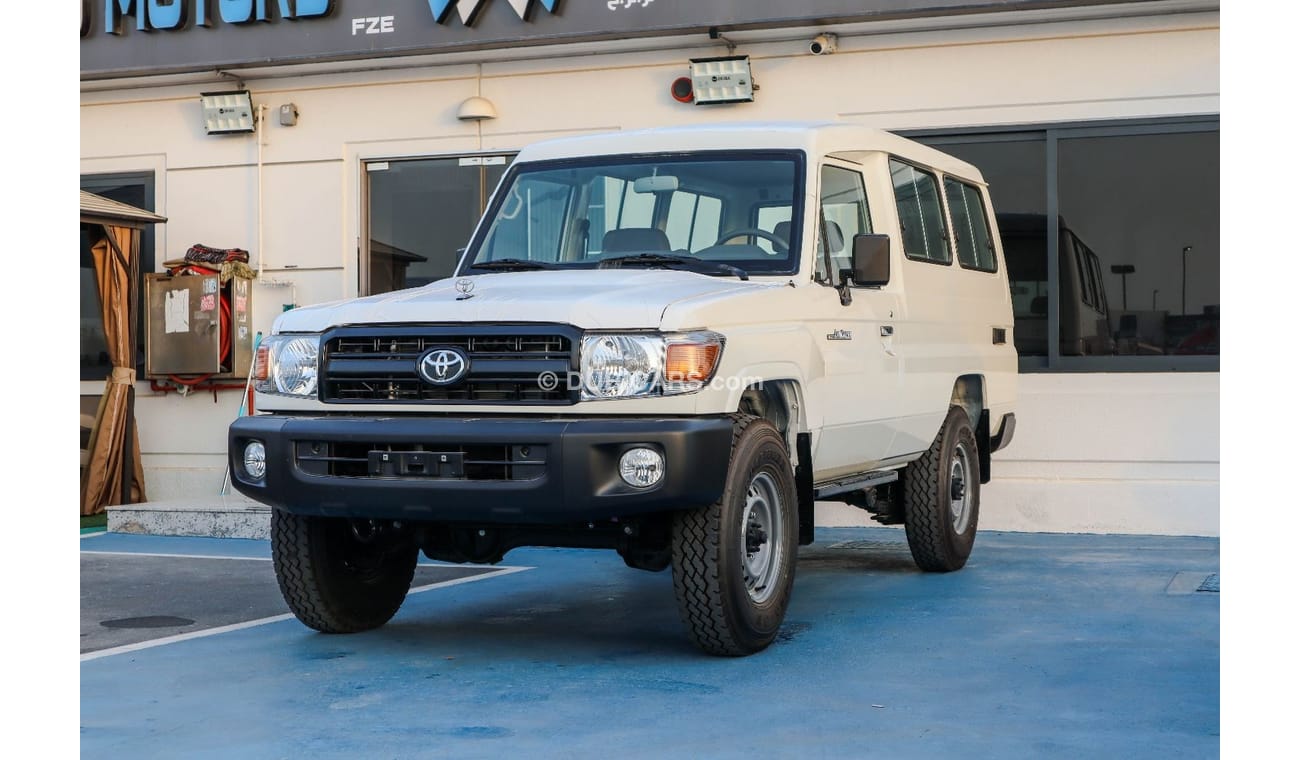 Toyota Land Cruiser Hard Top Toyota Land Cruiser Hard Top 4.2L DIESEL 6-CYLINDER 3-DOORS 2023