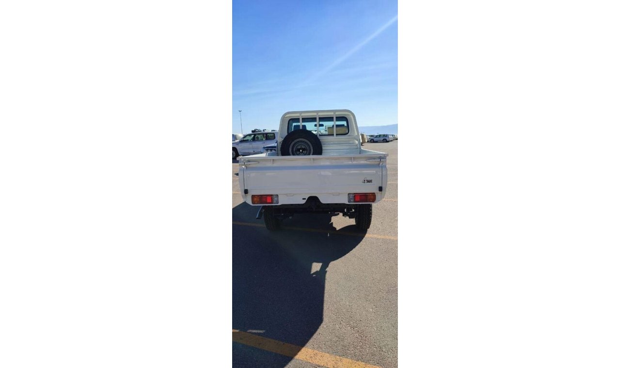 Toyota Land Cruiser Pick Up single cabin 4.2