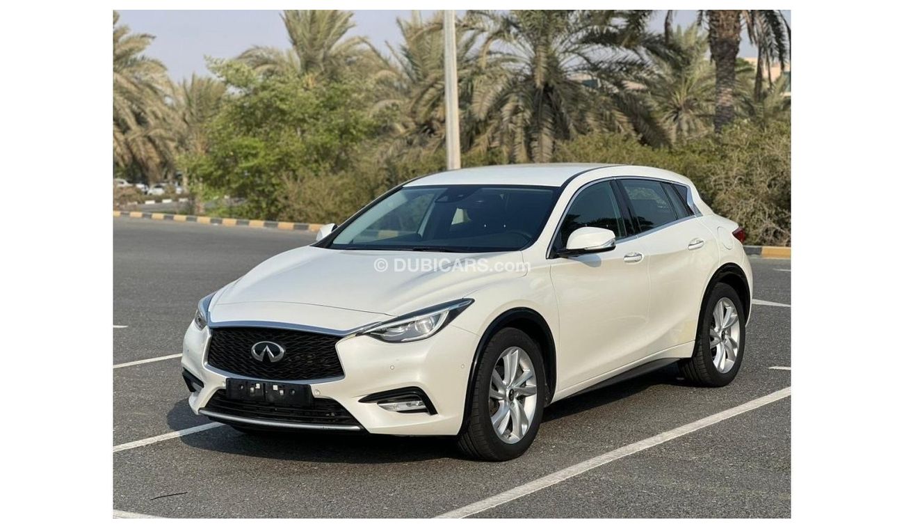 Infiniti Q30 Comfort