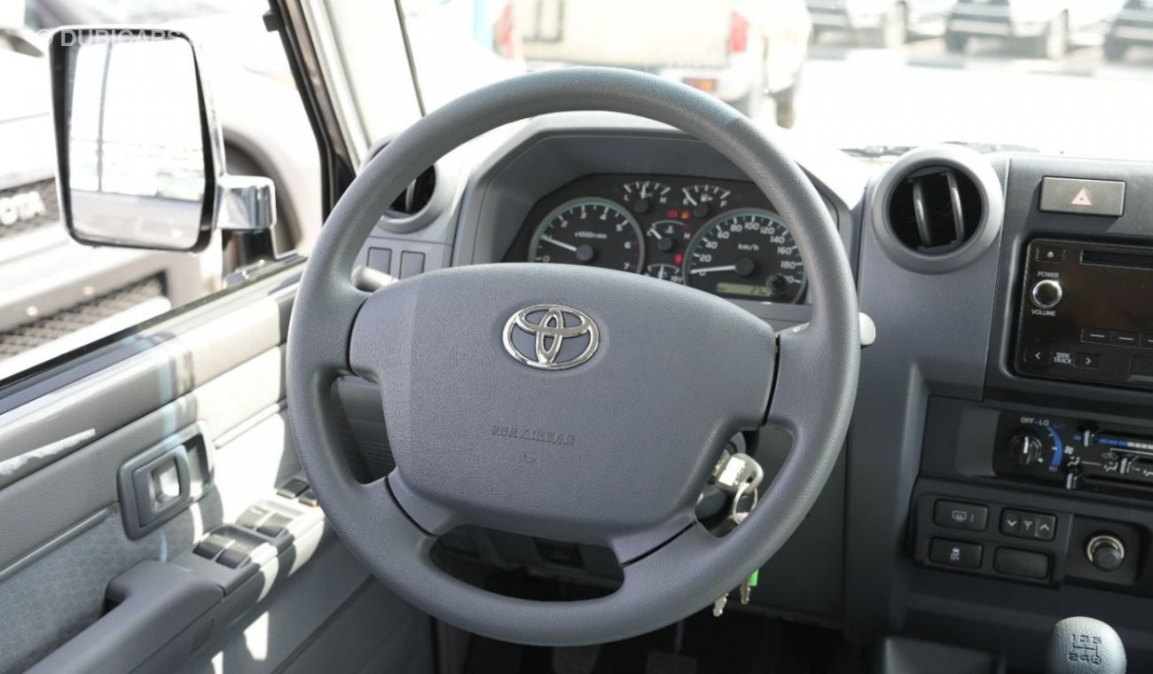 تويوتا لاند كروزر هارد توب Toyota Land Cruiser Hard Top 2023 YM LC 76 Petrol 4.0 Ltr 5 Door