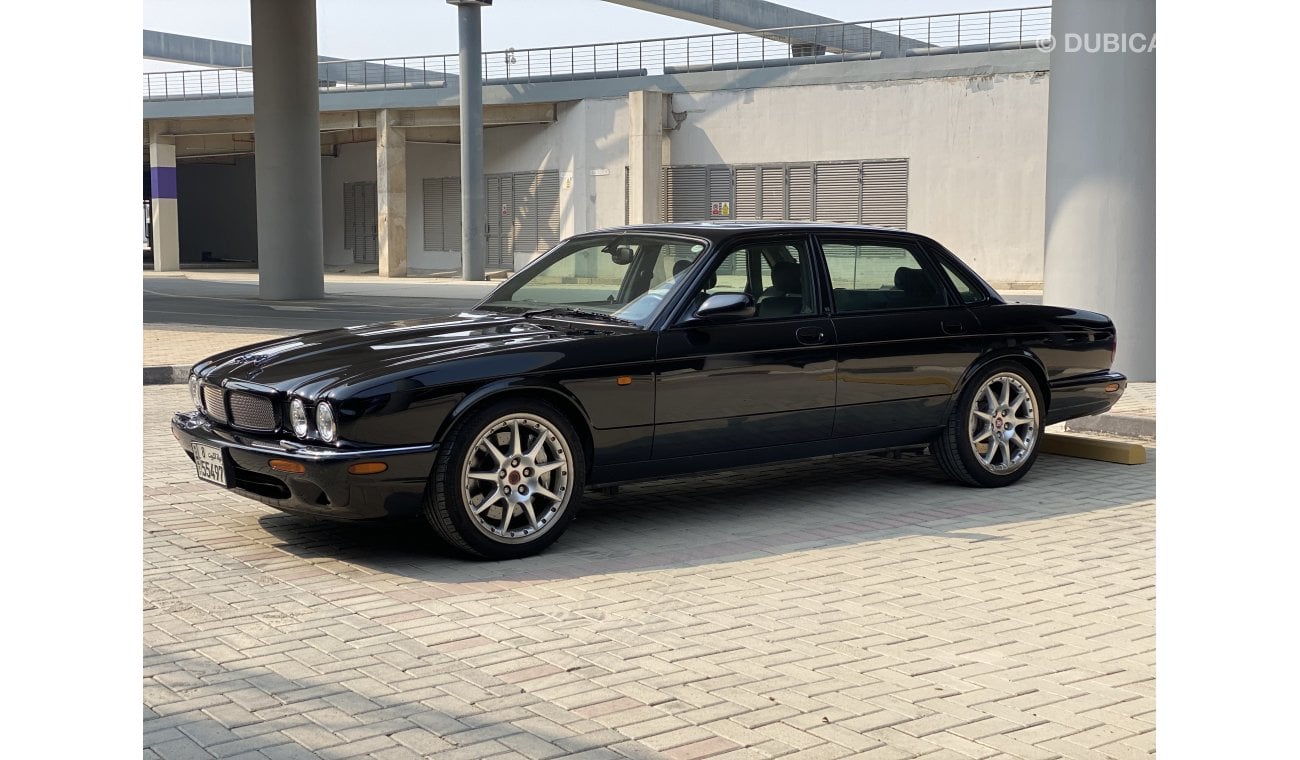 Jaguar XJ XJR 100 Limited Edition