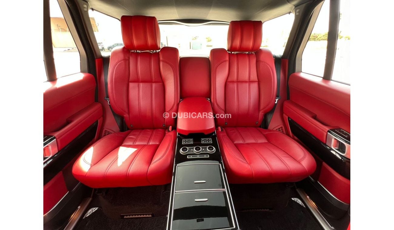 Land Rover Range Rover Range Rover Vogue Autobiography 5.0 L V8 Panoramic  Full option  GCC 2014 96,000 km  Full Service Hi