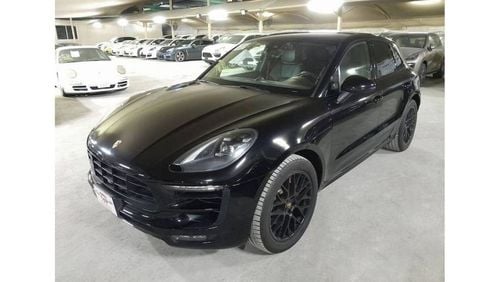 بورش ماكان GTS 3.0L (360 HP) PORSCHE MACAN GTS 3.0L 2017 CARBON AND GTS INTERIOR, SPORTS CHRONO PACKAGE, SPORTS