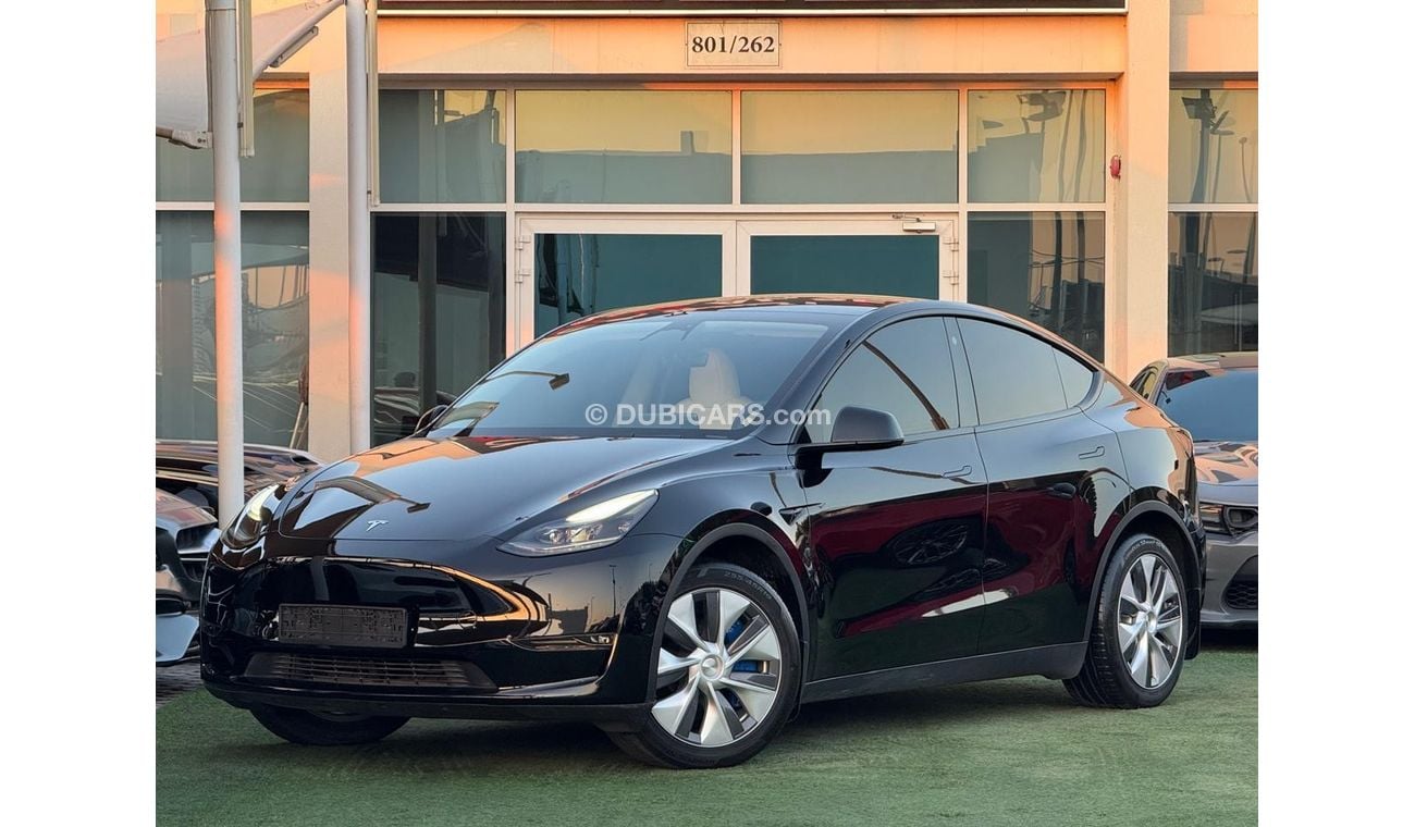 Tesla Model Y Tesla model y long reng 2023 GCC under warranty