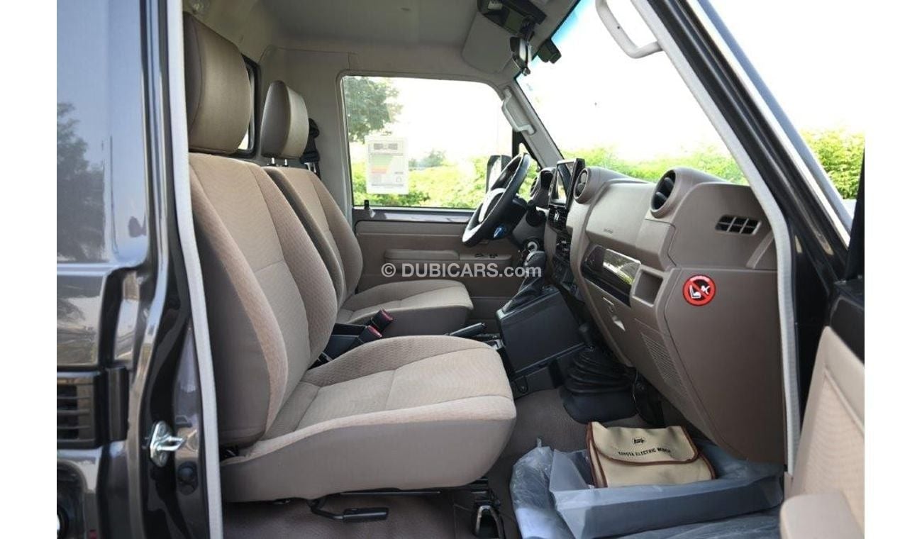 تويوتا لاند كروزر بيك آب 2025 TOYOTA LAND CRUISER 79 SINGLE CAB DLX V6 4.0L PETROL 4WD AUTOMATIC