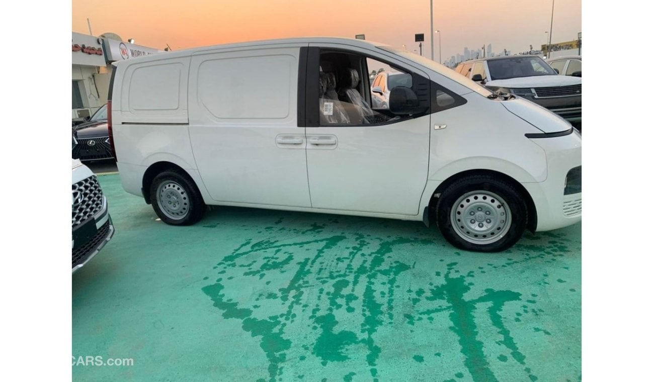 Hyundai Staria 3.5L PETROL, GCC, AUTOMATIC, CARGO, 2023