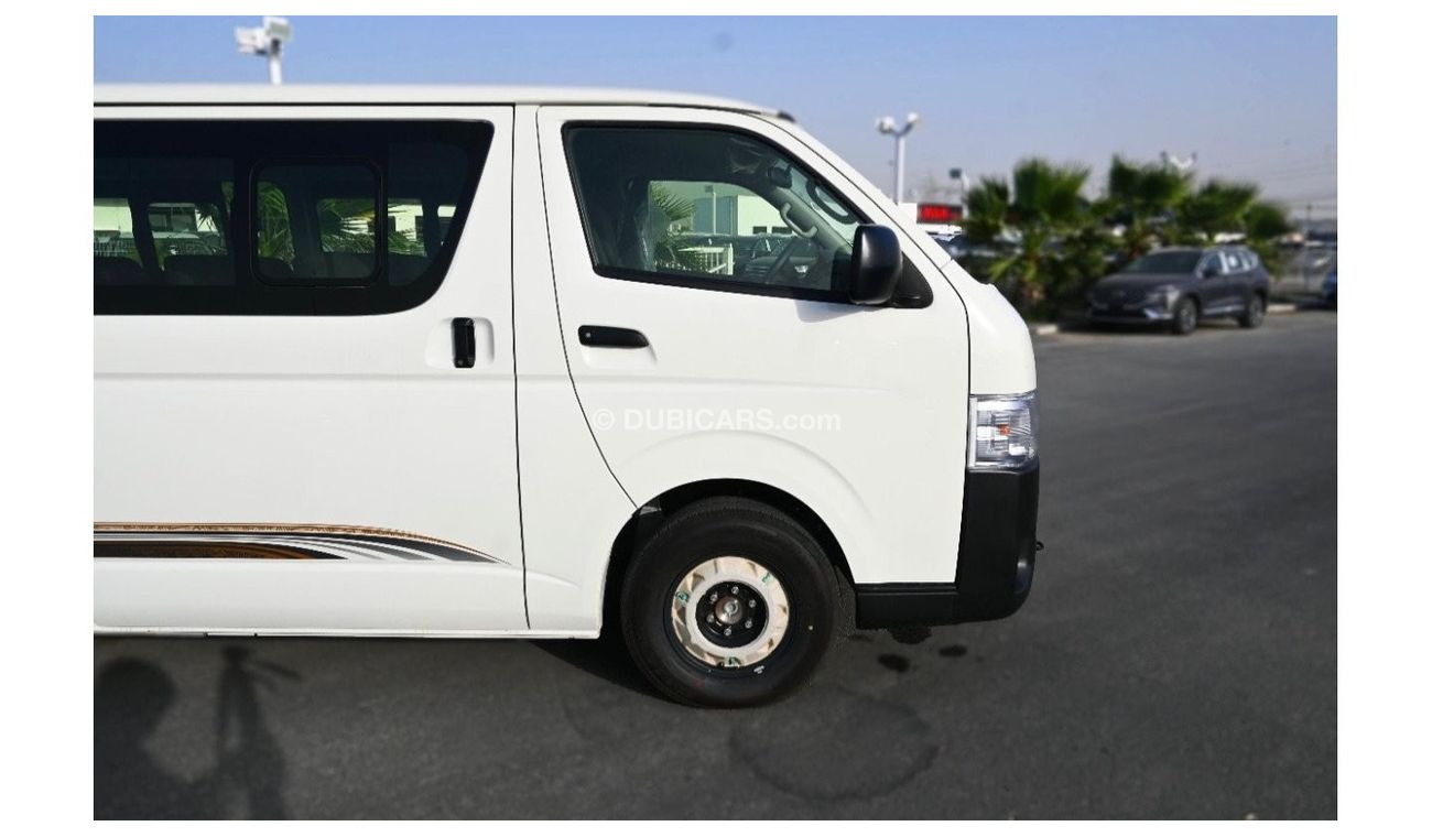 تويوتا هاياس Hiace Standard Roof 15 Seater 2.5L Diesel