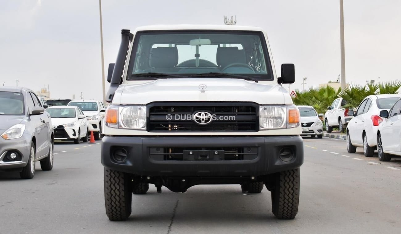 Toyota Land Cruiser Pick Up DC 4.2L DIESEL MT 2023 Model