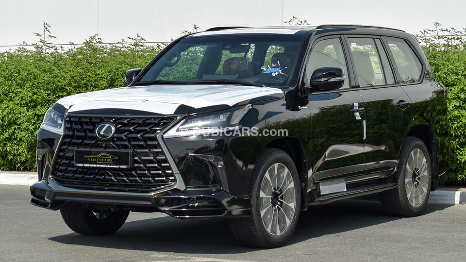 Lexus LX 570 KURO Black Edition GCC for sale: AED 439,000. Black, 2021