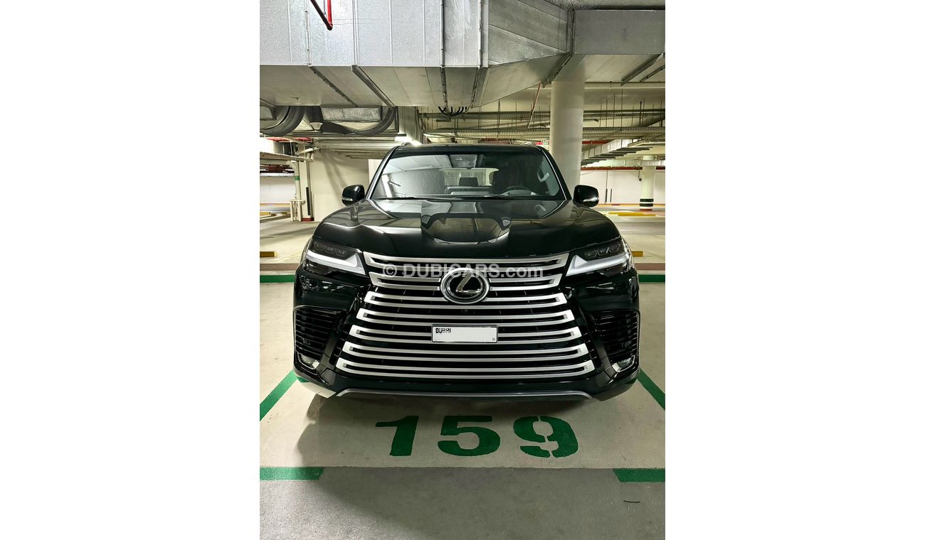 Lexus LX600