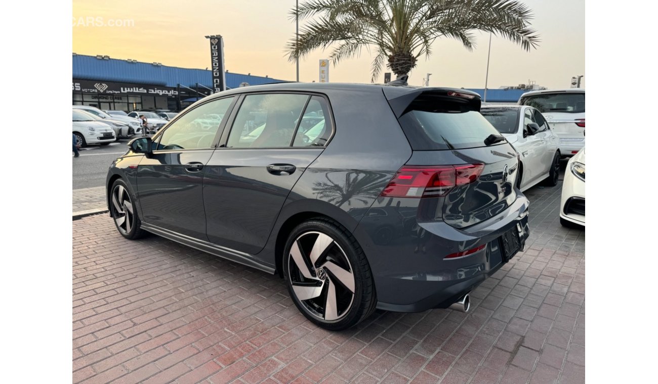 فولكس واجن جولف GTI Gcc