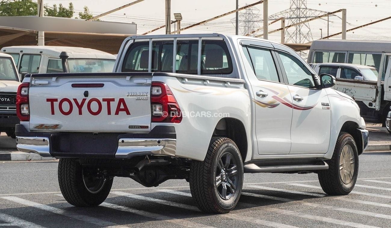 Toyota Hilux SR5. 2.4L 4WD. A/T