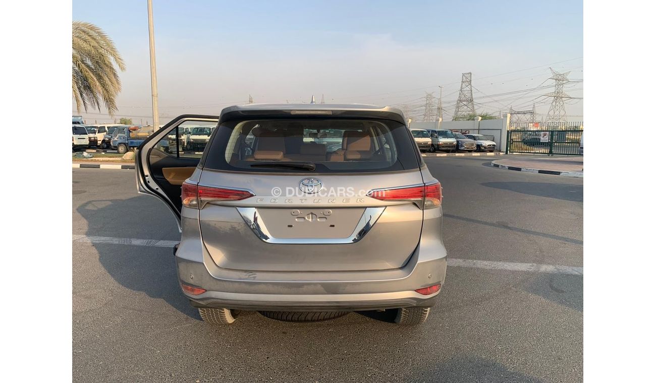 تويوتا فورتونر fortuner 2.7 petroleum