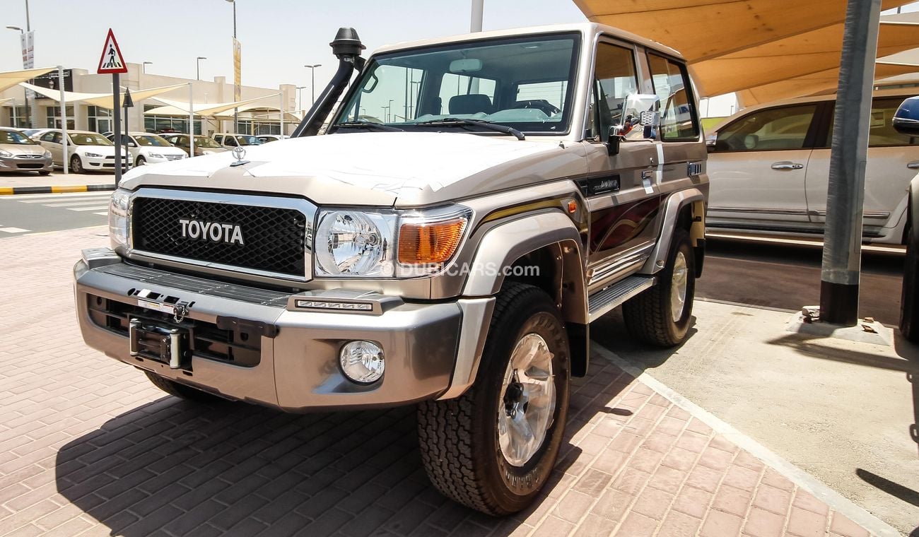 Toyota Land Cruiser 4WD