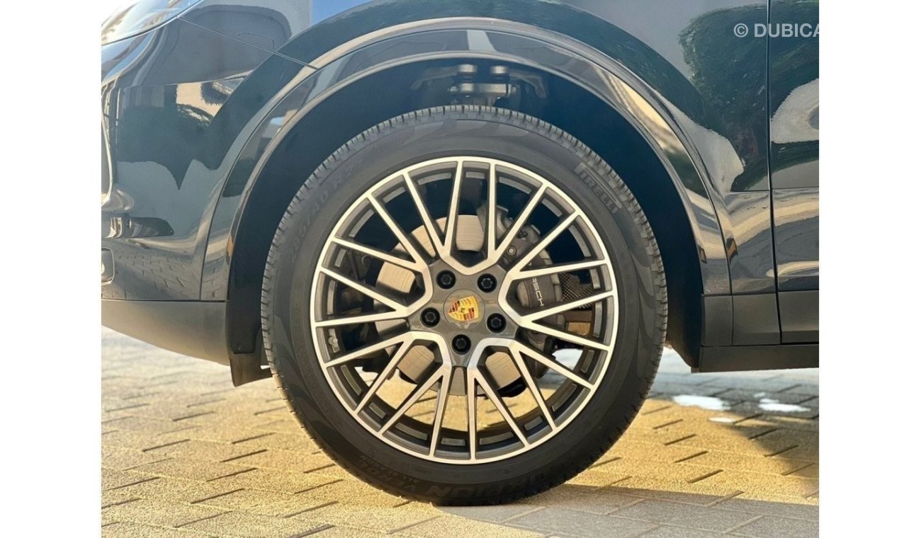 Porsche Cayenne Std Fully Loaded Under Warranty Till 2026