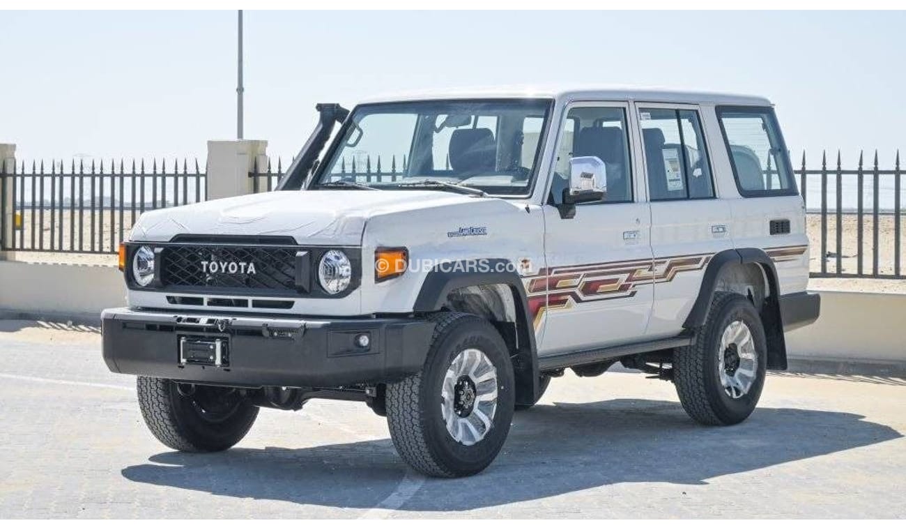 تويوتا لاند كروزر هارد توب TOYOTA LC76 HARD TOP 5door 4.0L PETROL AT MY2024