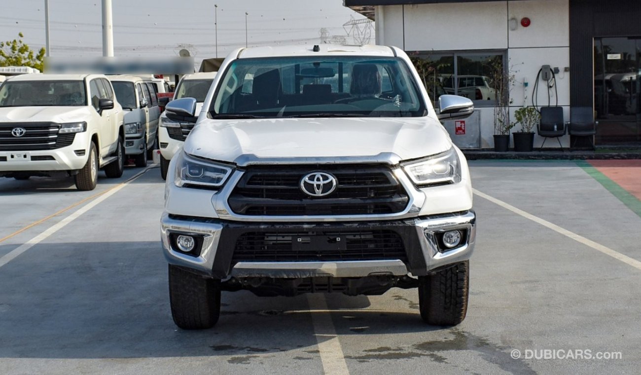 Toyota Hilux SR5 - 2.7l - Manual - Climate Control - Alloy - LED Headlights - Red Interior