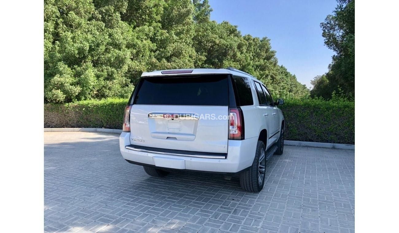 GMC Yukon Denali 6.2L (8 Seater)