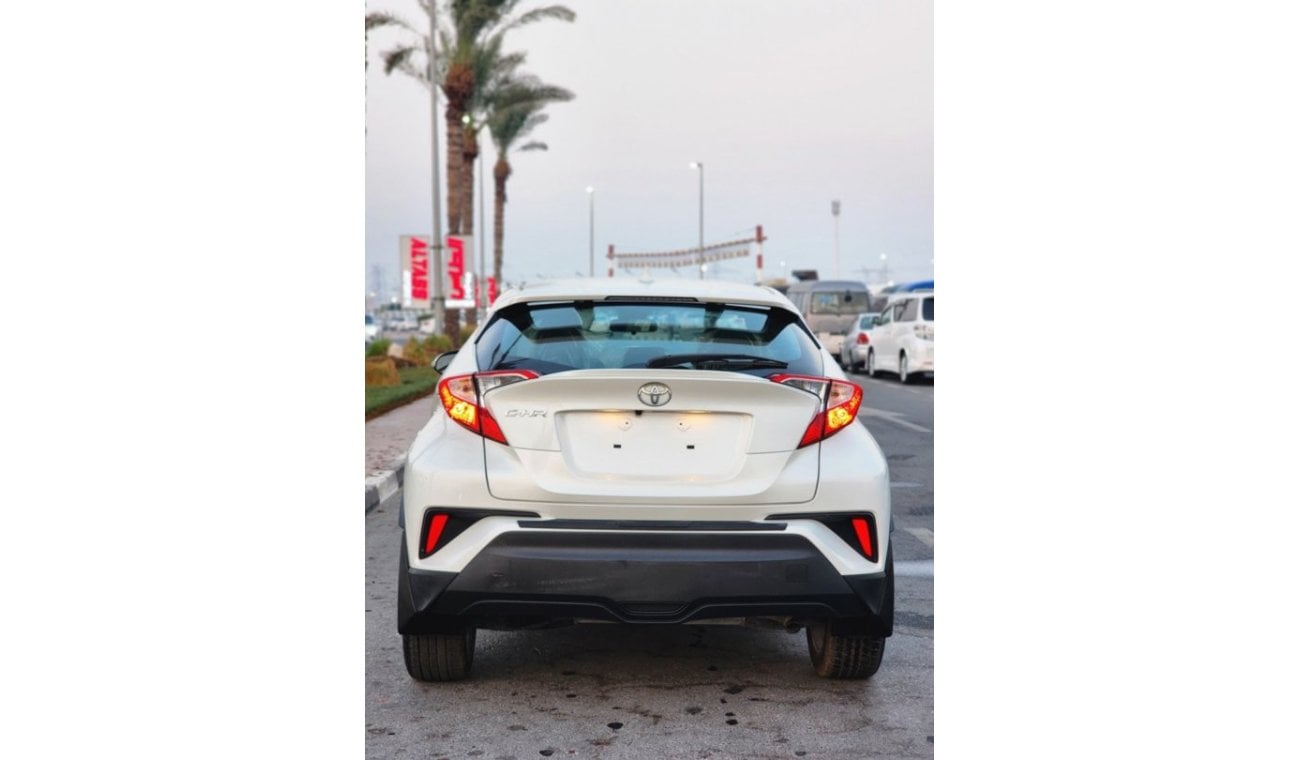 Toyota CHR TOYOTA C-HR full option 2021