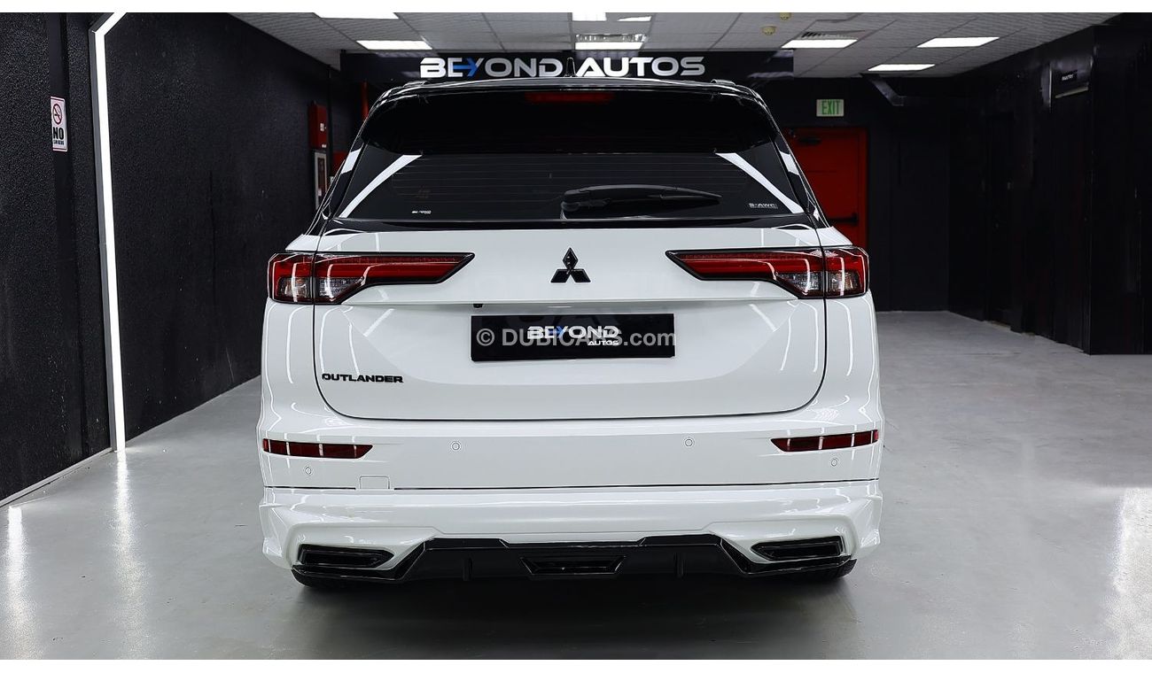 Mitsubishi Outlander 2024  2.5L PETROL A/T WITH EXCLUSIVE BODY KIT V3 ZAPPIFY - EXPORT ONLY