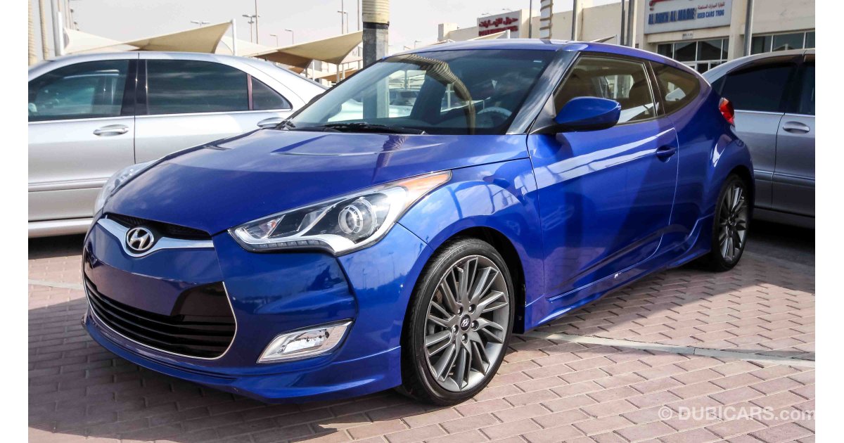 Hyundai Veloster for sale: AED 28,000. Blue, 2013