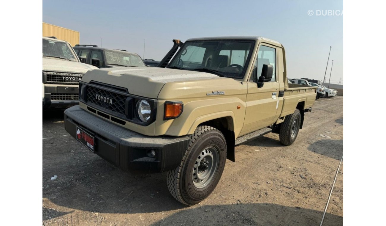 تويوتا لاند كروزر 2024 LAND CRUISER GRJ79 4.0 V6 S-CAB AUTOMATIC DIFF LOCK  **EXPORT ONLY**التصدير فقط خارج الخليج**