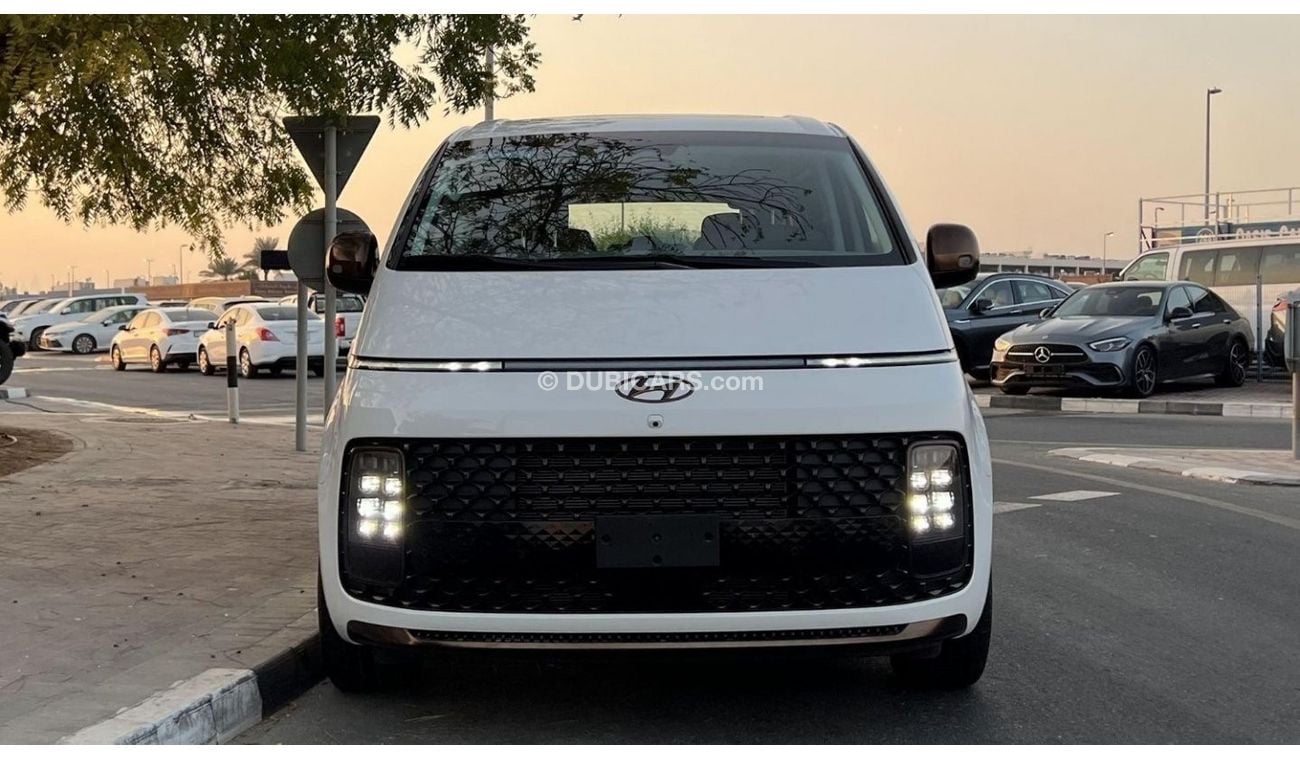 هيونداي ستاريا 7 Seats 3.5L 6 Cylinder GCC Brand New For Export