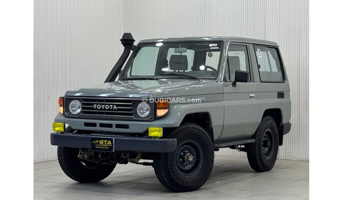 Toyota Land Cruiser 70 1992 Toyota Land Cruiser 70, Excellent Condition, GCC