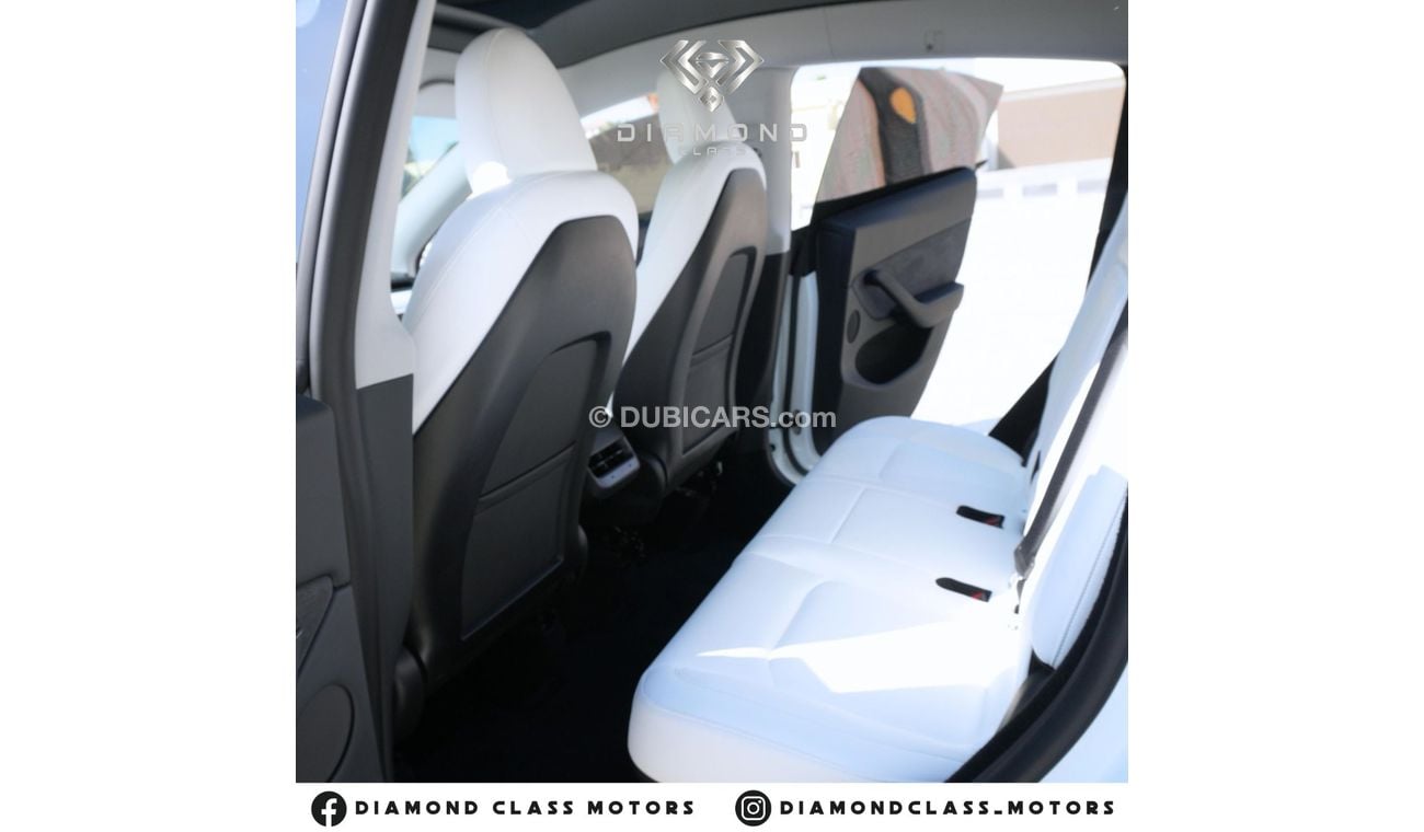 تسلا موديل Y Tesla Model Y White interior Auto Pilot  2024 GCC  Warranty  Tesla UAE