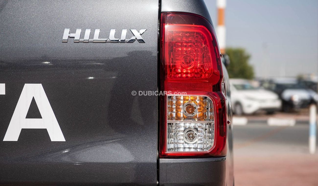 تويوتا هيلوكس TOYOTA HILUX 2.4L MID OPTION A/T MY2024 FOR EXPORT