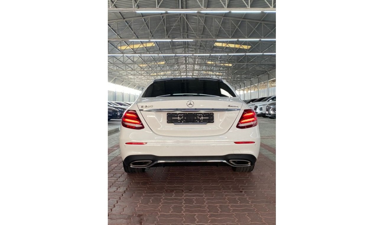 مرسيدس بنز E300 بريميوم +