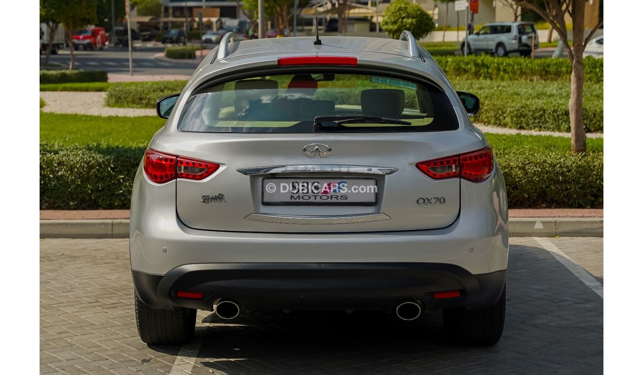 إنفينيتي QX70 2018 INFINTI QX70 3.7L AWD