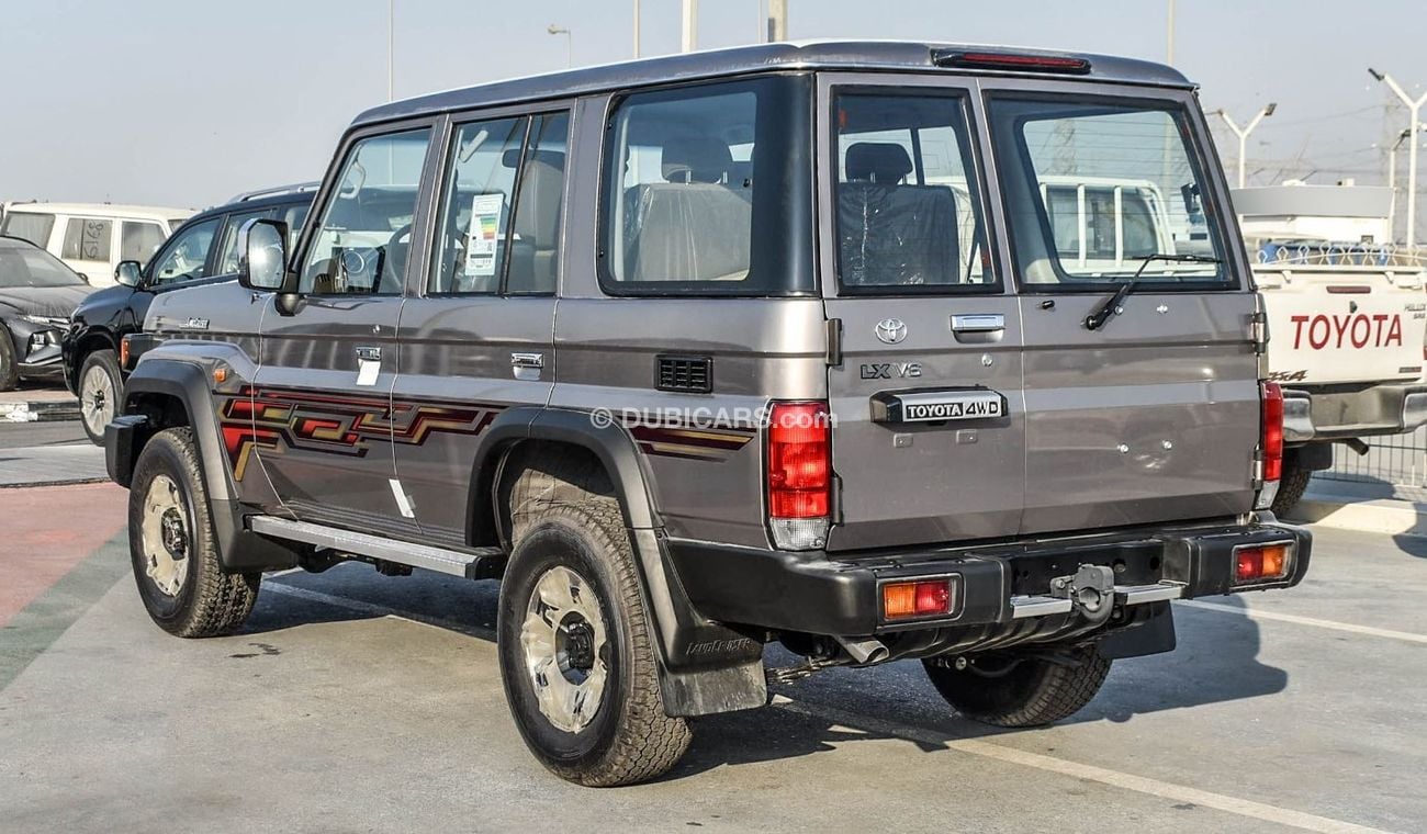 Toyota Land Cruiser Hard Top Toyota Landcruiser Hardtop LC76 4.0L M/T High Option, Many colors available stock, Black, White, bei