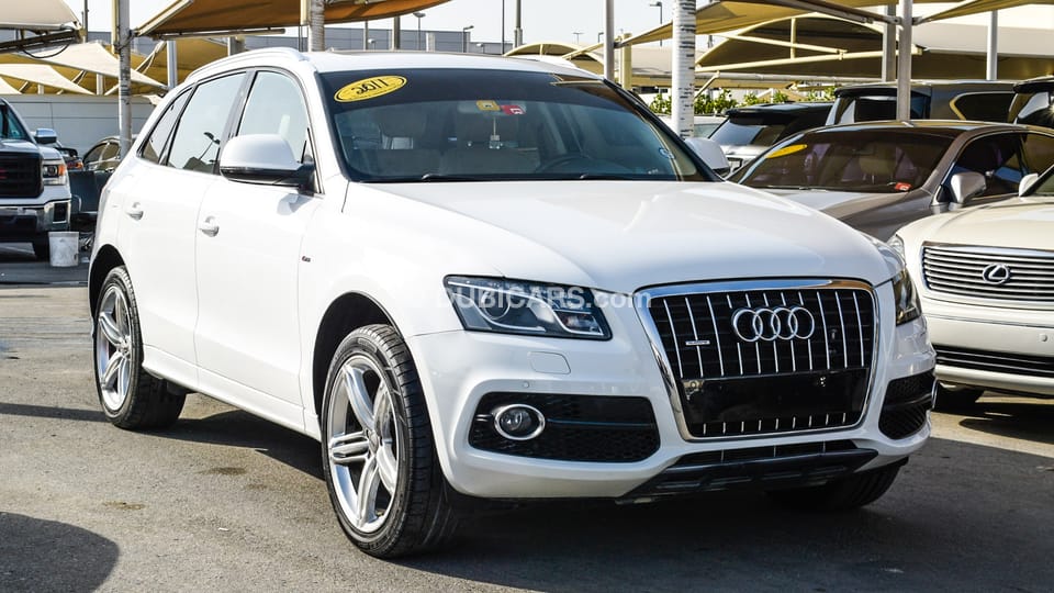 Audi Q5 3.2 Quattro Sline for sale: AED 35,000. White, 2011