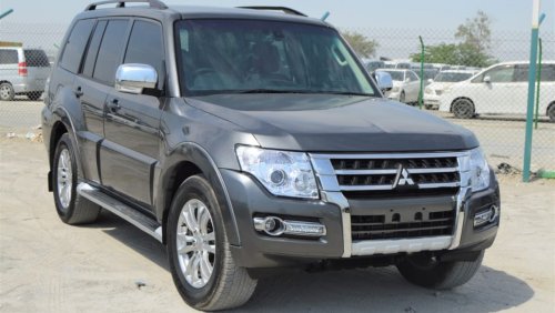 Mitsubishi Pajero Full option clean car accident free