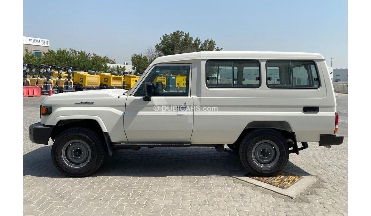 Toyota Land Cruiser Hard Top TOYOTA LC HZJ 78 4.2L MT DSL – HARD TOP