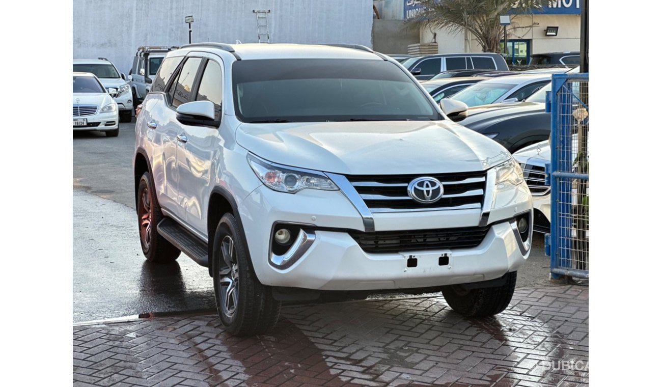 Toyota Fortuner Gxr