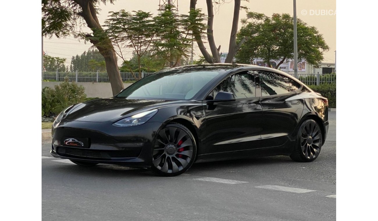 Tesla Model 3 Performance GCC SPECS - WARRANTY - NO ACCIDENT - WELL MAINTAINED