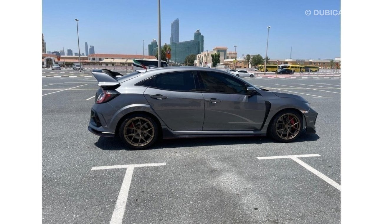 هوندا سيفيك Type R FK8