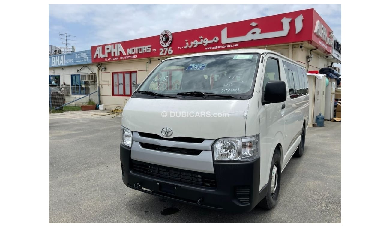 تويوتا هاياس Toyota Hiace Std roof, 2.5l diesel, 2023 model