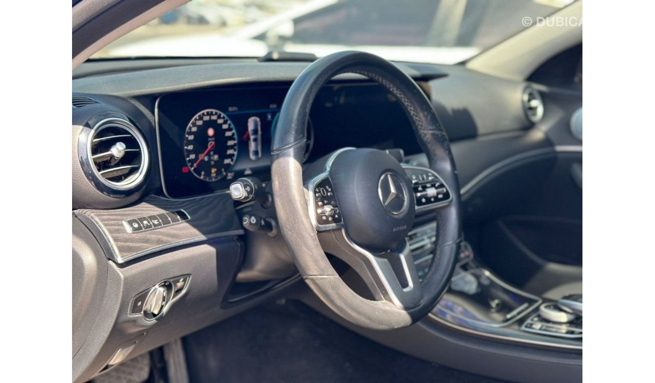 مرسيدس بنز E300 Mercedes Benz E300 2020 Korean Specs