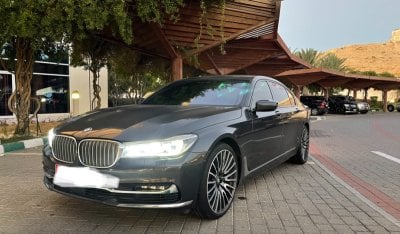 بي أم دبليو 750Li Li